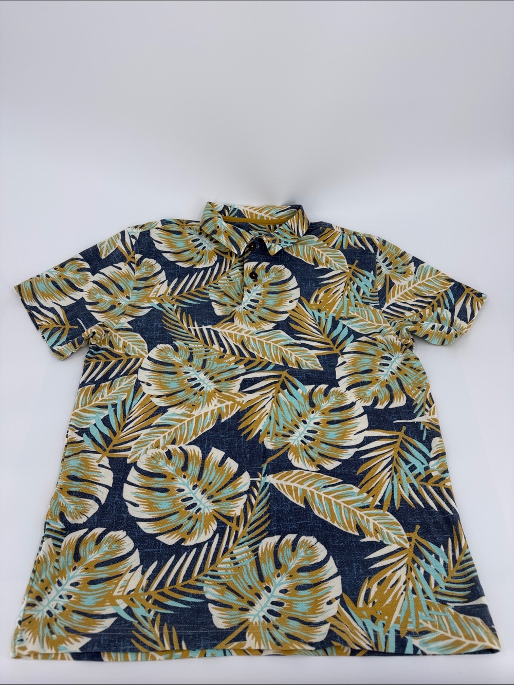 Men's Crazy Shirts Tropical Print Short Sleeve Shirt